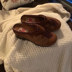 Lucky Brand Boho Suede Clogs